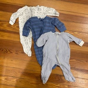 Yoga sprout 3-6m onesies